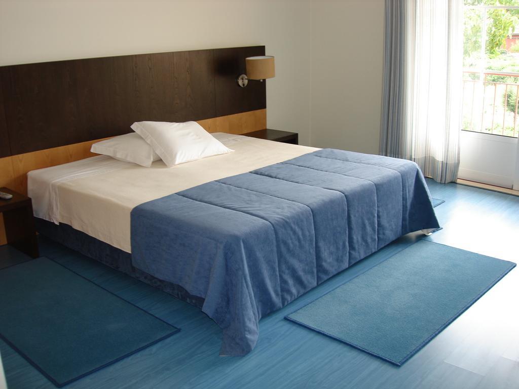 Hotel Rural Solar Das Freiras Figueiro Dos Vinhos Room photo